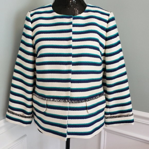 EUC Talbots Fully lined.. size 8 blazer. White/blue/green - Picture 4 of 16